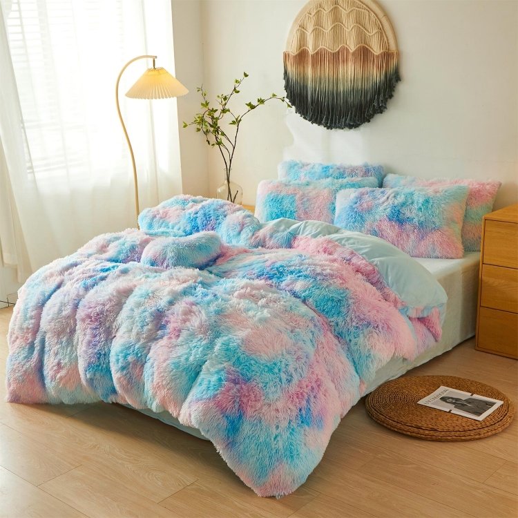 Calming Tie-Dye Plush Duvet Cover + 2 Pillow Cases