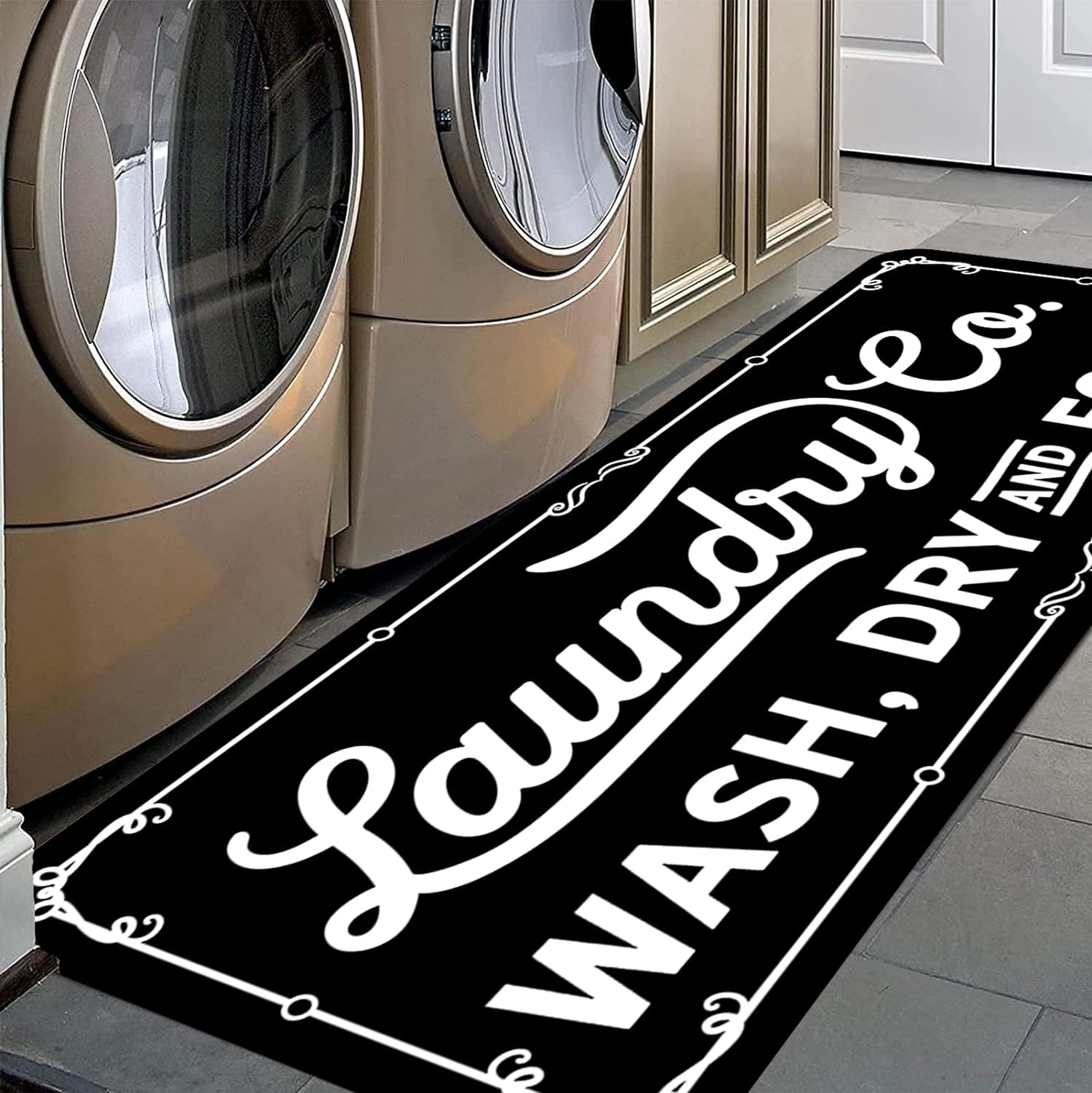 Washable Bathroom Rug • Cozy & Durable